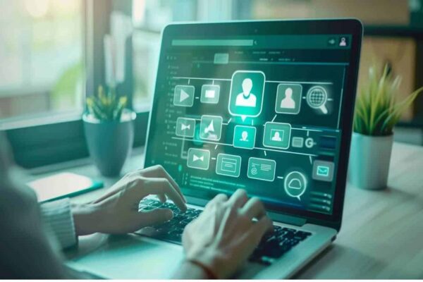 SaaS Marketing Agency vs In-House Team: Which Is Better?